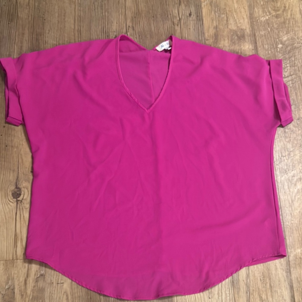 Women's Pink V-Neck Top